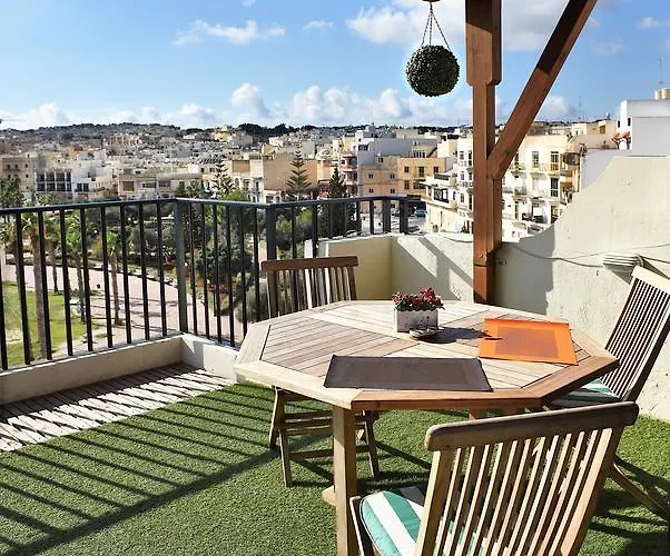 Seafront I Pretty Bay *