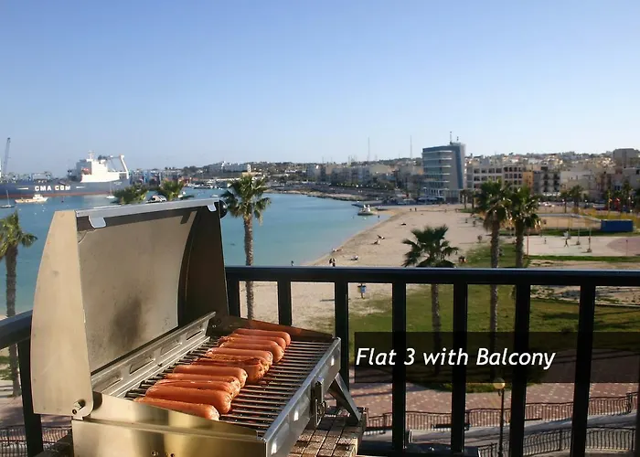 Апартаменты Seafront I Pretty Bay Бирзеббуджа